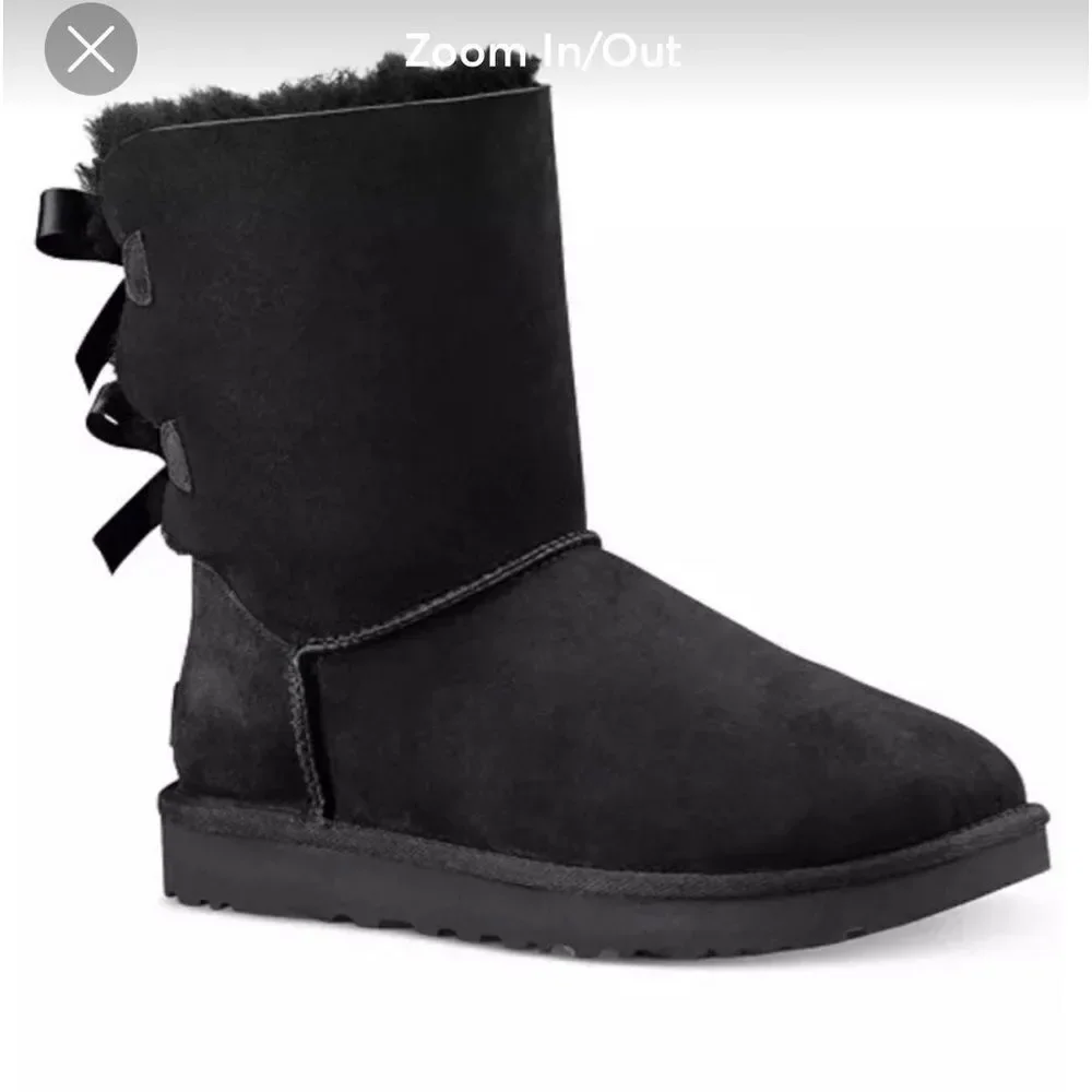 Sz 5 black sheepskin/sherpa bailey bow 2 UGG classic Short boot